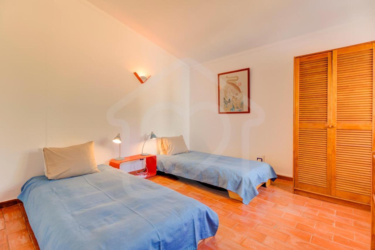 Villas2Go2 Praia Da Marinha Lagoa  Bagian luar foto